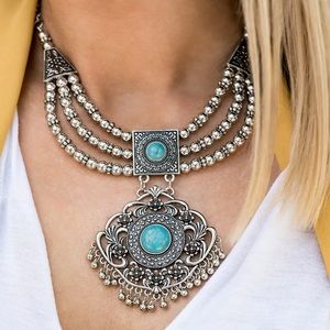 Turquoise/Silver Necklace/Bracelet/Earrings Set